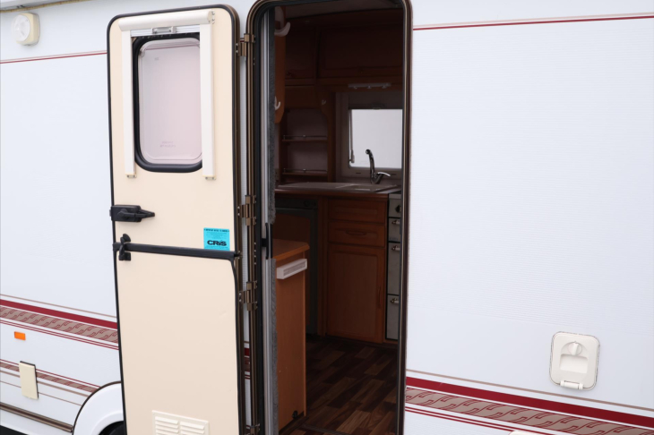 Coachmen Ostatní Caravan VIP 460/2 obytný přívěs