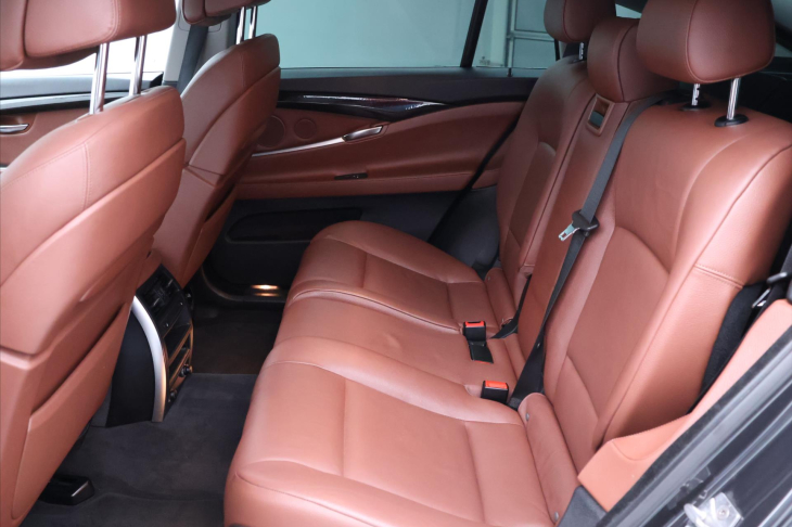 BMW Řada 5 3,0 530D 180kW xDrive Aut. GT