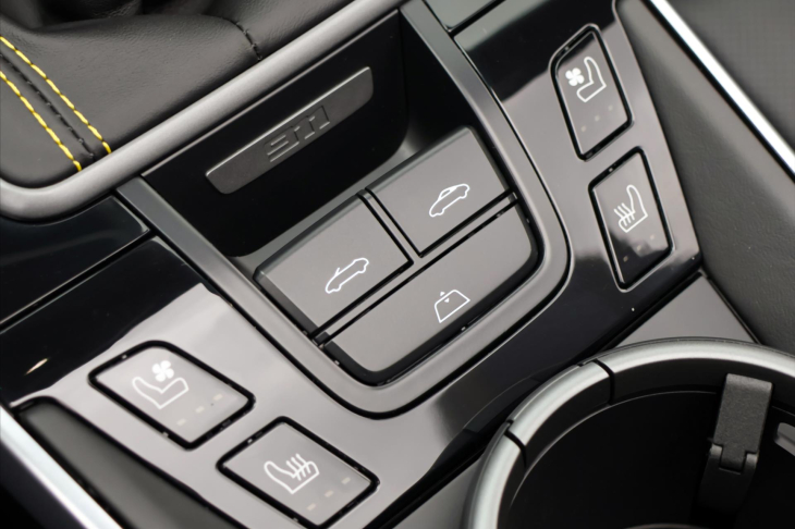 Porsche 911 3,0 V6 331kW 7MAN DPH Carrera S