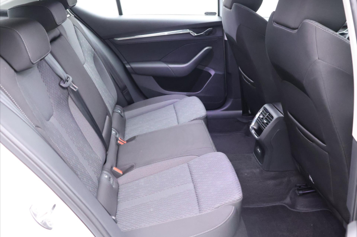 Škoda Octavia 2,0 TDI 110kW DSG Style CZ DPH