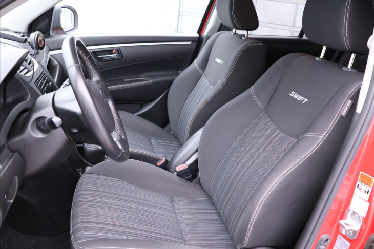 Suzuki Swift 1,2 VVT 69kW CZ klima tempomat