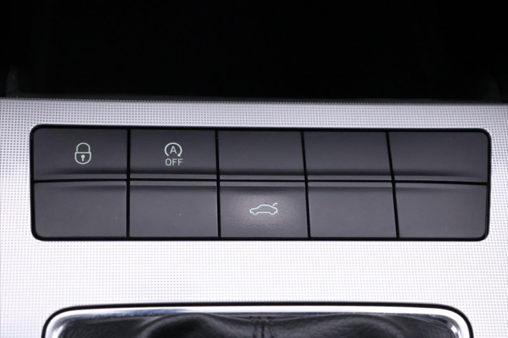 Škoda Octavia 1,4 TSI 103kW Serv.Kniha 1.Maj