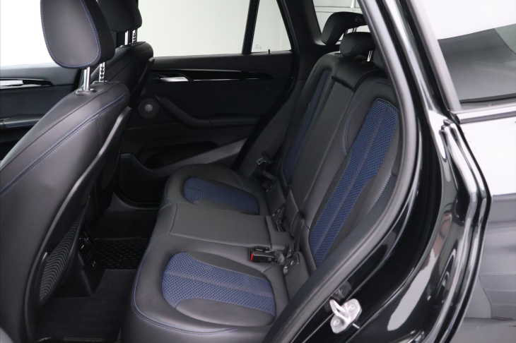 BMW X1 2,0 xDrive25d 170kW Advantage