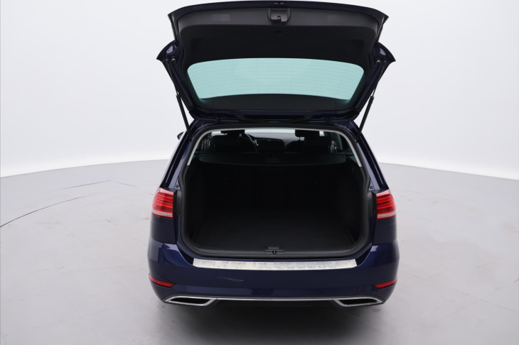 Volkswagen Golf 1,5 TSI 110kW DSG Highline LED