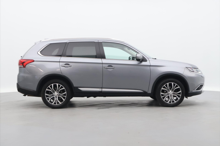 Mitsubishi Outlander 2,0 MIVEC 110kW Intense 4WD