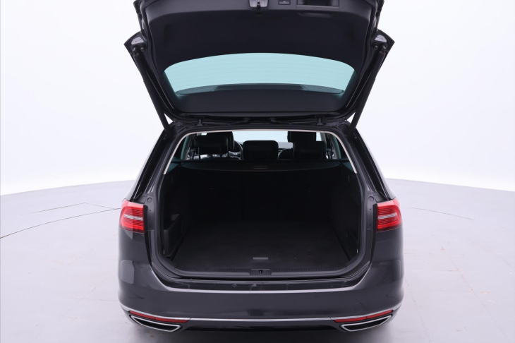 Volkswagen Passat 2,0 TDI 176 kW LED 4X4 CZ