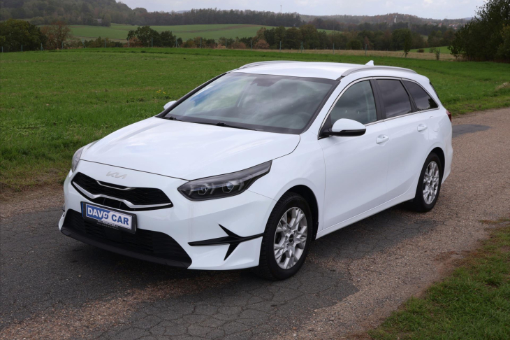 Kia Ceed 1,5 T-GDI 117kW DCT TOP DPH CZ