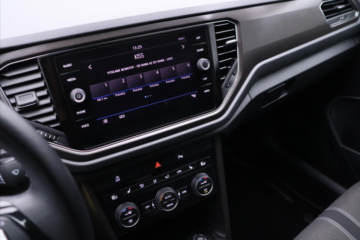 Volkswagen T-Roc 1,5 110TSI Serv.kniha tempomat