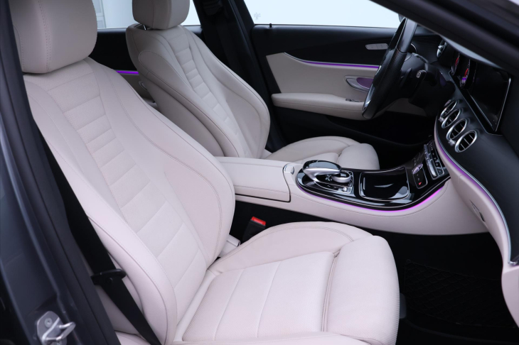 Mercedes-Benz Třídy E 2,0 250 AMG CZ 360° Kamera