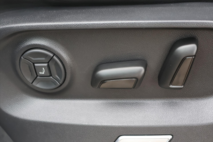 Volkswagen Touareg 3,0 TDI V6 210kW 4M CZ DPH