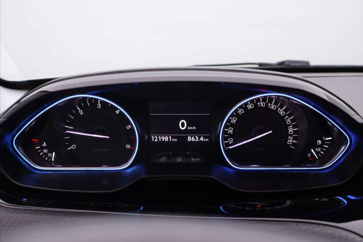 Peugeot 2008 1,6 HDI 73kW CZ