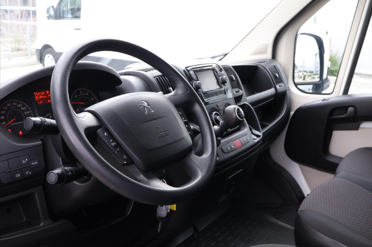 Peugeot Boxer 2,0 BlueHDi 120kW DPH L3H2 CZ