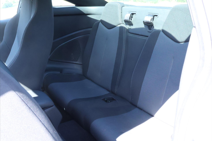 Peugeot RCZ 1,6 16V 147kW Allure Navi