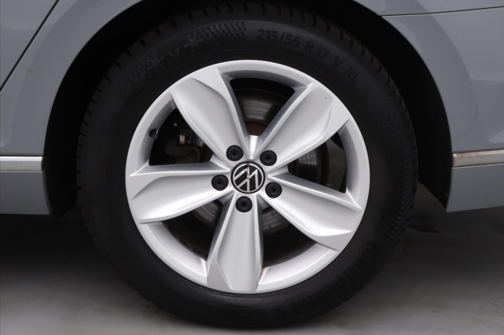 Volkswagen Passat Variant 2.0 TDI 147kW 4MOT DSG CZ DPH