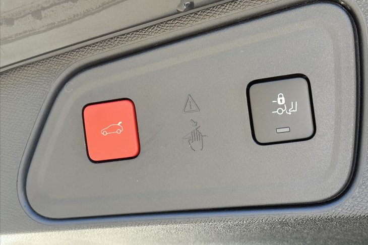 Peugeot 3008 1,6 PureTech 133kW Automat GT