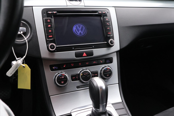 Volkswagen CC 2.0 TDI 103kW DSG Xenon CZ