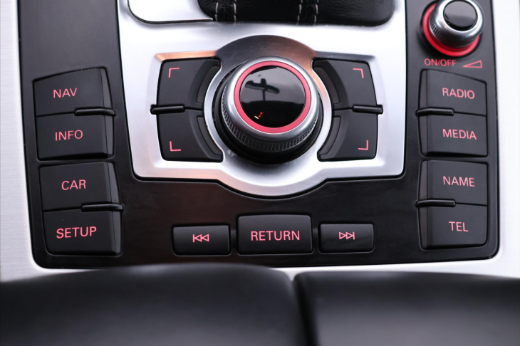 Audi Q7 3,0 TDI 176kW Quattro CZ