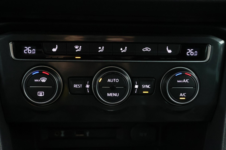 Volkswagen Tiguan 2,0 TDI 110kW DSG 4M DPH CZ