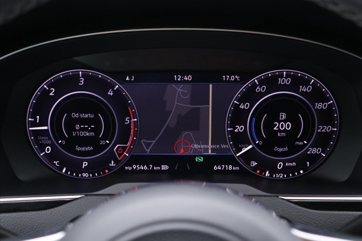 Volkswagen Arteon 2,0 TDI 140KW R-LINE DSG CZ