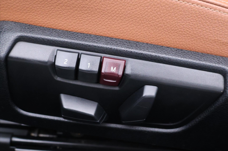 BMW Řada 4 2,0 D 135 kW M-Packet Luxury