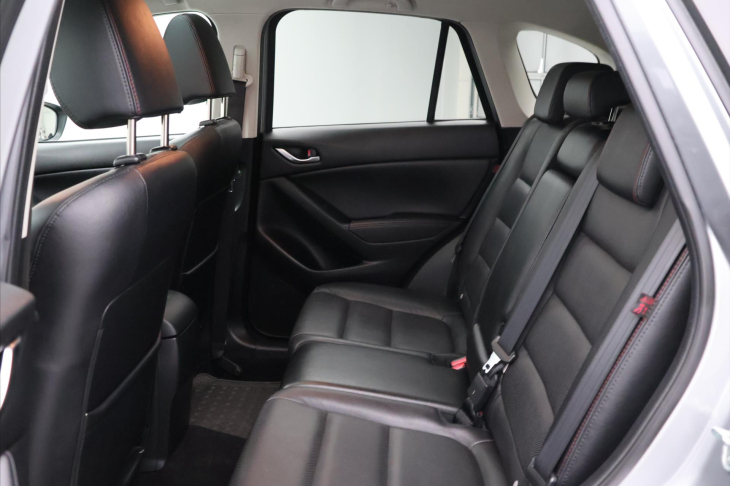 Mazda CX-5 2,2 Skyactiv-D 129kW Revolution