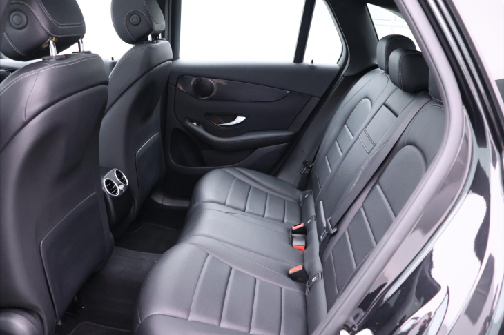 Mercedes-Benz GLC 2,0 300d 180kW 4Matic AMG DPH