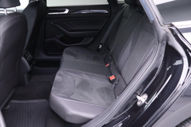 Volkswagen Arteon 2,0 TSI 206 kW R-Line 4M DPH CZ