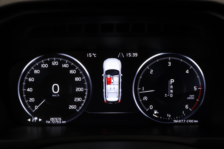 Volvo XC90 2,0 D4 140kW CZ LED Momentum
