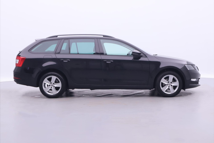 Škoda Octavia 1,6 TDI 85kW Ambition Fresh CZ