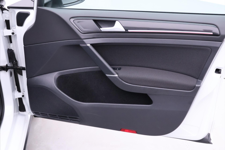 Volkswagen Golf 2,0 GTI 169kW Performance