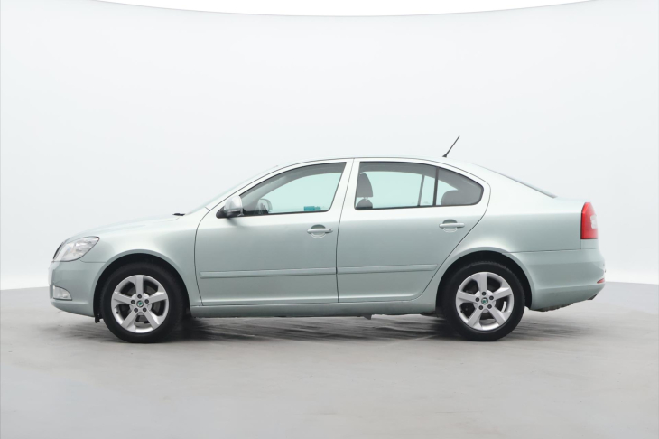 Škoda Octavia 1,4 TSI 90kW Ambiente CZ
