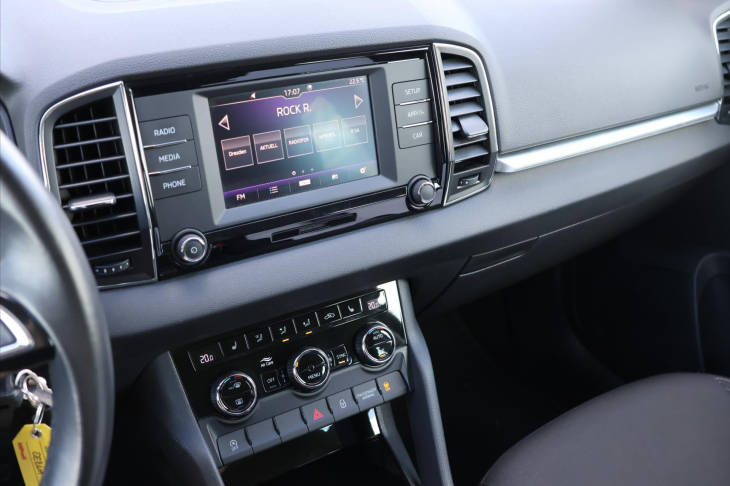 Škoda Karoq 1,0 TSI Soleil LED 1.Majitel