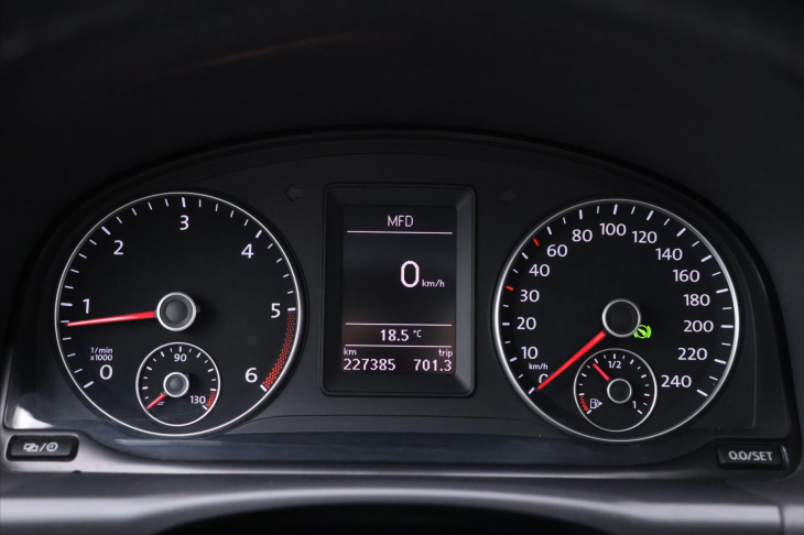 Volkswagen Touran 2,0 TDI 125kW DSG Cross 7-Míst