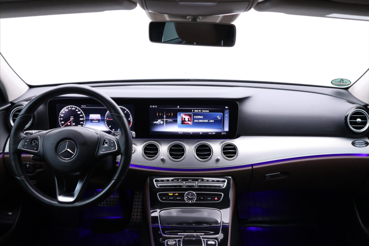 Mercedes-Benz Třídy E 2,0 220d 143kW Aut. CZ
