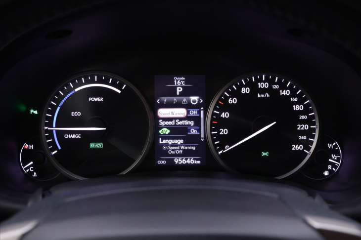 Lexus NX 300h 2,5 145kW Aut. 4WD Luxury DPH