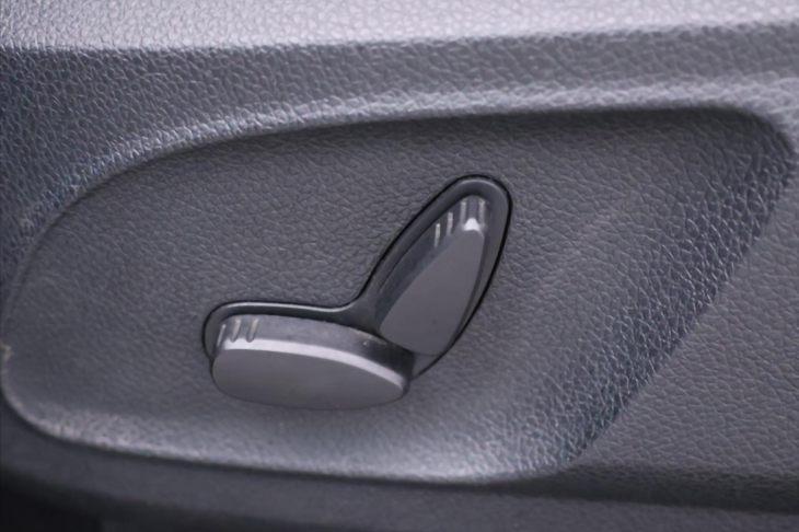 Ford Kuga 2,0 TDCi 100kW 4x4 Titanium