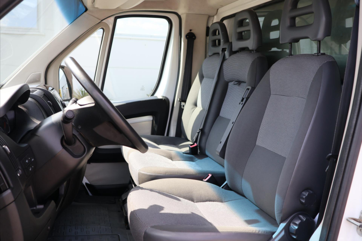Peugeot Boxer 2,2 HDI 110kW CZ 10 Palet