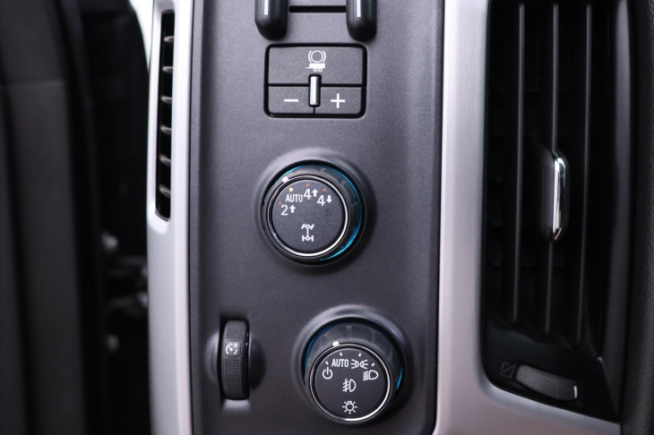 GMC Sierra 5,3 V8 265kW Aut. Kůže