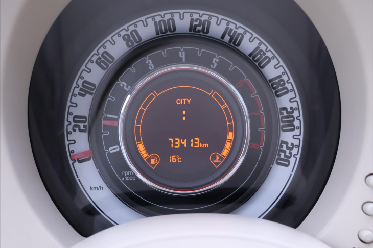 Fiat 500 1.2 i 69k CZ Lounge Serv.Kniha