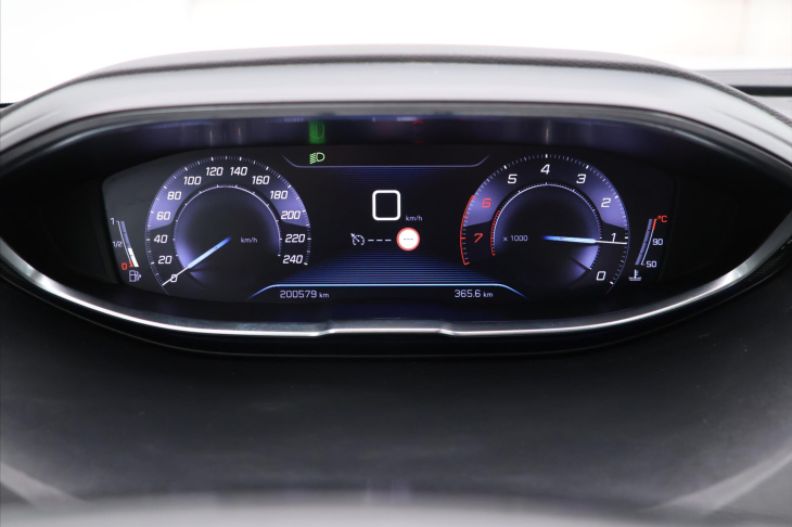 Peugeot 3008 1.2 PureTech 96kW CZ DPH