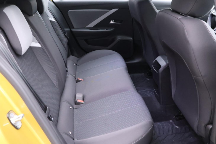 Opel Astra 1,2 Turbo 81kW Edition CZ