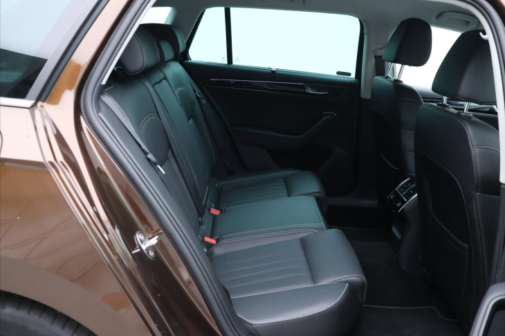 Škoda Superb 1,5 TSI 110kW L&K DSG CZ DPH