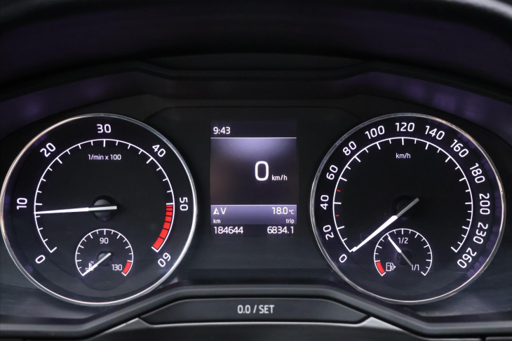 Škoda Superb 2,0 TDI 110kW DSG Style CZ DPH