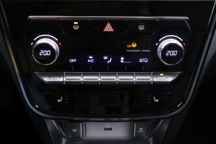 SsangYong Tivoli 1,5 T-GDI 120kW Navi Kůže Tažné