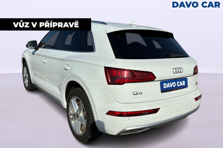 Audi Q5 2,0 TDI S-line 4x4 CZ
