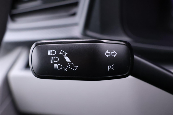 Volkswagen Transporter 2,0 TDI 110kW DSG 9-Míst CZ DPH