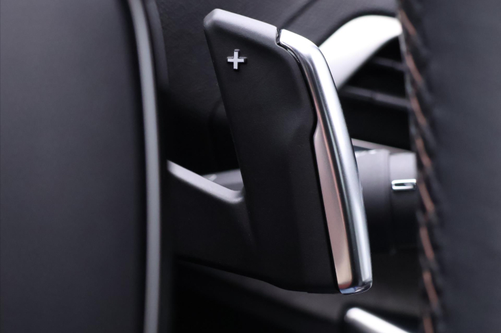 Peugeot 3008 1,6 PureTech 133kW Automat GT