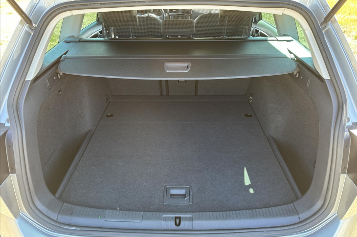 Volkswagen Golf 1,4 TSI 90kW DSG Highline Xenon