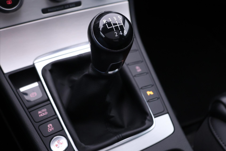 Volkswagen Passat 1,6 TDI Highline Xenon