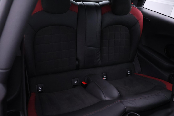 Mini One 1,5 i 75kW JCW Kůže 1.Maj.